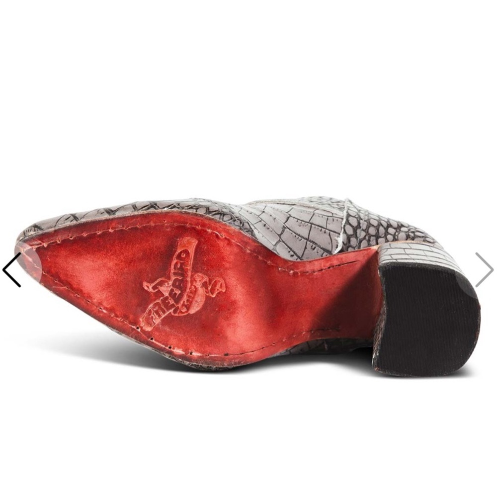 FREEBIRD BY STEVEN JOEY BOOTS IN STONE CROCO LEATHER W/FLARED WRAP HEEL SIZE 8 - Picture 9 of 16
